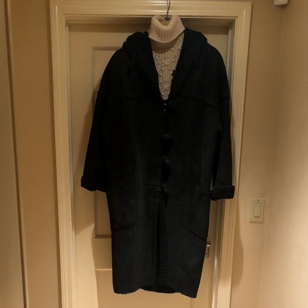 DIOR Black Shearling Toggle Coat, size 8. COLLECTORS ITEM!!! Authentic!